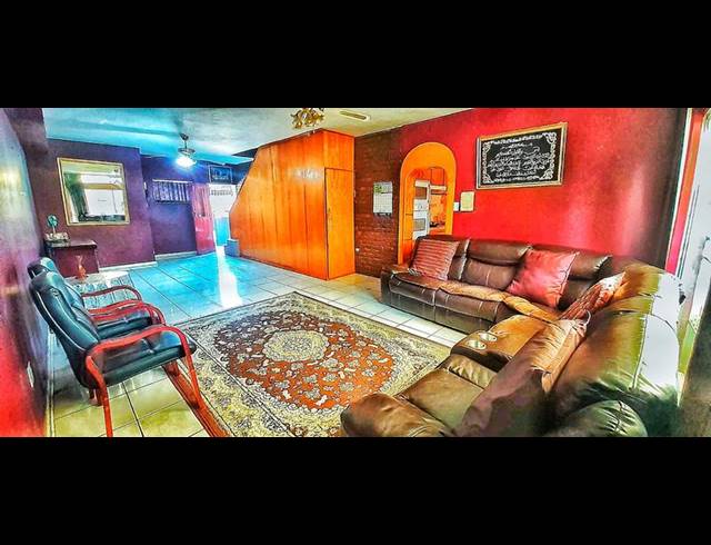 4 BEDROOM TOWNHOUSE FOR SALE IN POLOKWANE CENTRAL